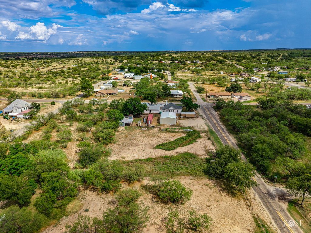 Image 52 of property listing at 211 Wabash Avenue, Mertzon, TX 76941