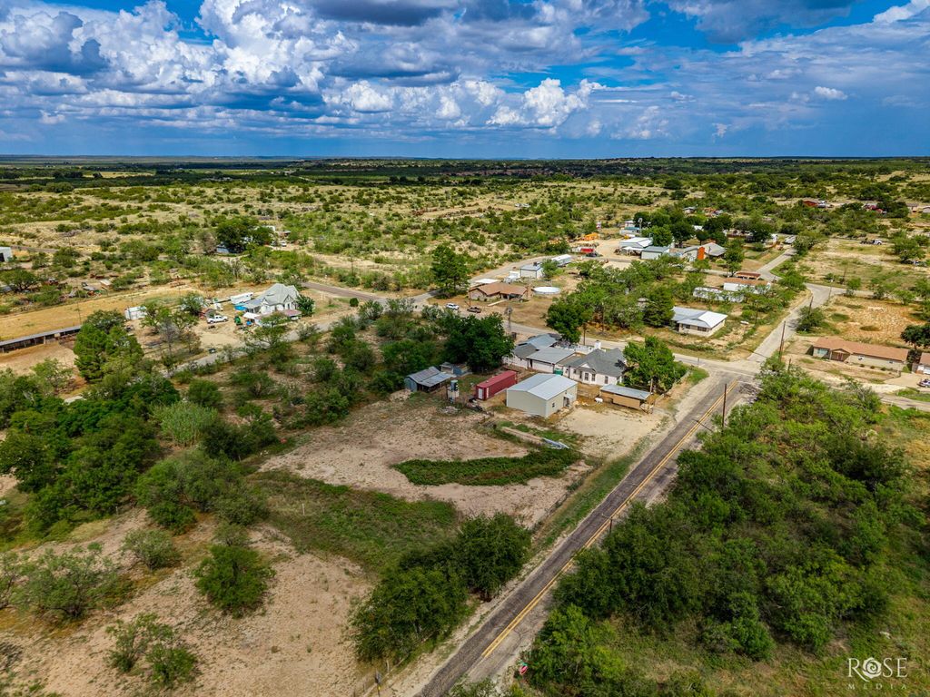 Image 53 of property listing at 211 Wabash Avenue, Mertzon, TX 76941