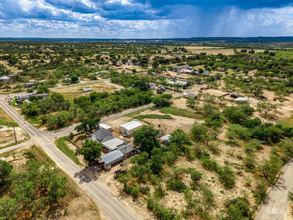 Image 57 of property listing at 211 Wabash Avenue, Mertzon, TX 76941