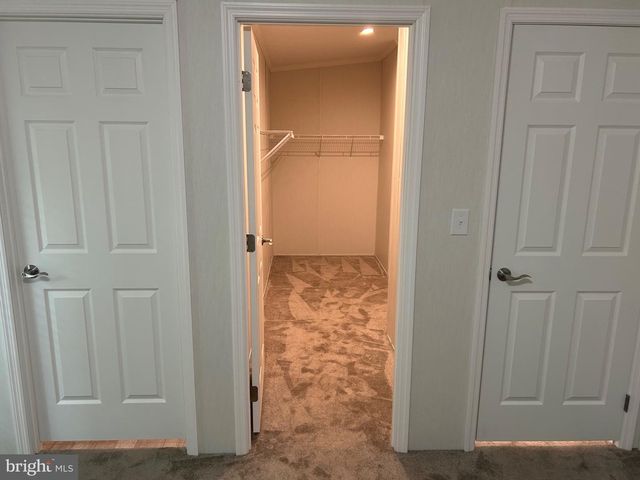 219 BLUE JAY DR, Red Lion, PA 17356