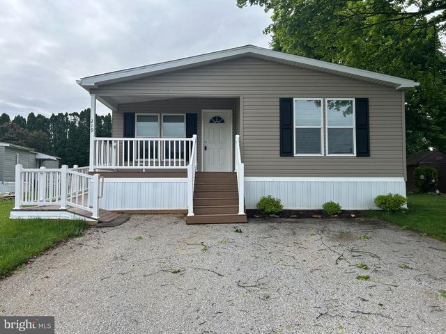 219 BLUE JAY DR, Red Lion, PA 17356