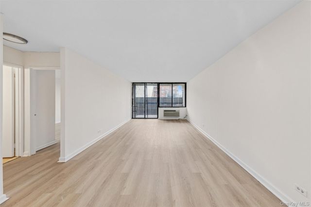 150-38 Union Turnpike 1R, Kew Garden Hills, NY 11367