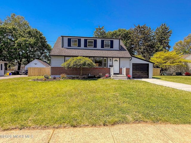 73 Broadway Road, Freehold, NJ 07728
