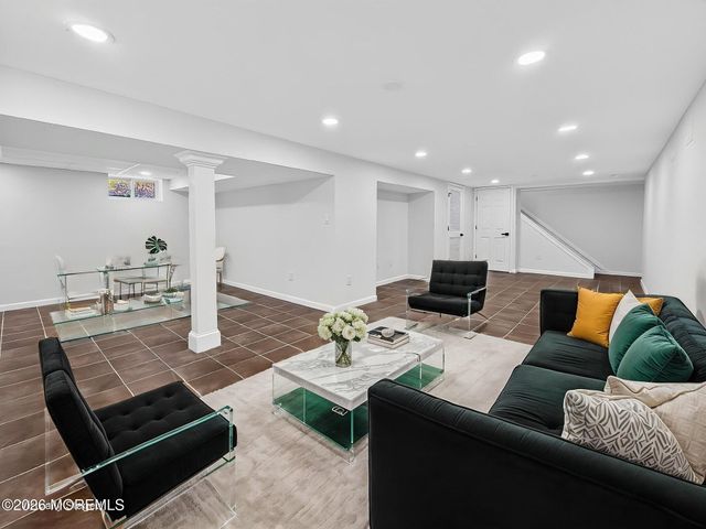 73 Broadway Road, Freehold, NJ 07728
