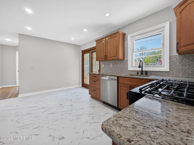 73 Broadway Road, Freehold, NJ 07728