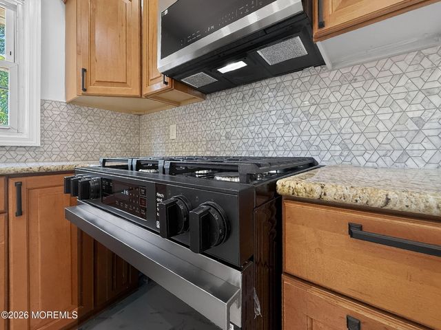 73 Broadway Road, Freehold, NJ 07728