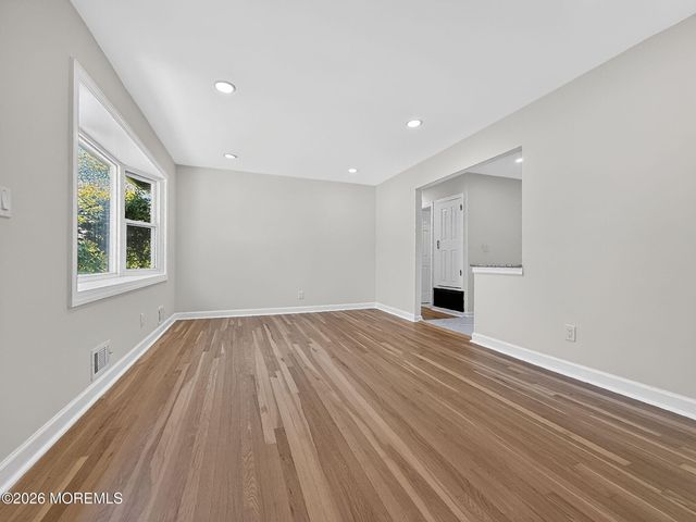 73 Broadway Road, Freehold, NJ 07728