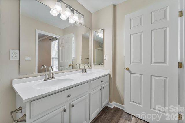 12353 Jessica Place, Charlotte, NC 28269