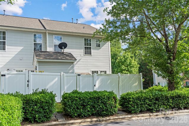 12353 Jessica Place, Charlotte, NC 28269