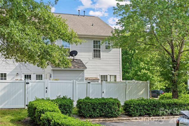 12353 Jessica Place, Charlotte, NC 28269