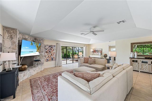 9908 White Sands PL, Bonita Springs, FL 34135