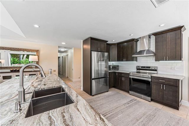 9908 White Sands PL, Bonita Springs, FL 34135