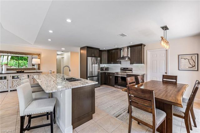 9908 White Sands PL, Bonita Springs, FL 34135
