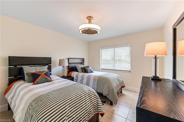 9908 White Sands PL, Bonita Springs, FL 34135