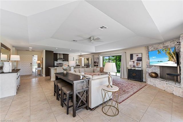 9908 White Sands PL, Bonita Springs, FL 34135
