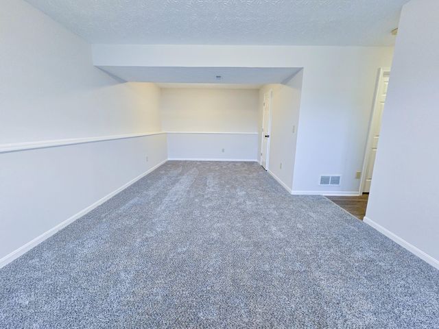 2513 Northern Dancer Court, Burlington, KY 41005