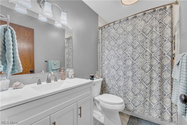 408 River Road, Canal Fulton, OH 44614