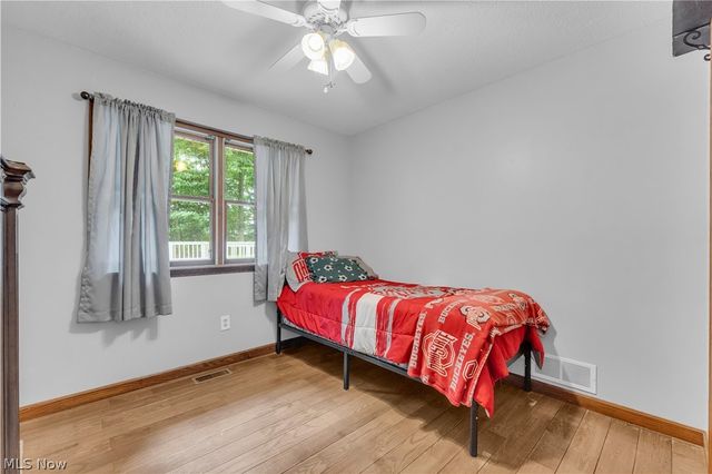 408 River Road, Canal Fulton, OH 44614