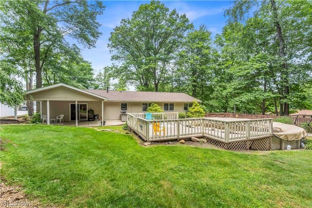 408 River Road, Canal Fulton, OH 44614