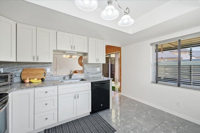 2582 FOREST RUN COURT 105A, Clearwater, FL 33761