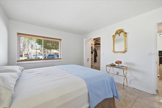 2582 FOREST RUN COURT 105A, Clearwater, FL 33761