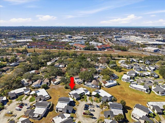 2582 FOREST RUN COURT 105A, Clearwater, FL 33761