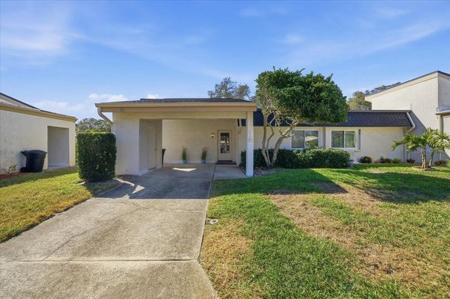 2582 FOREST RUN COURT 105A, Clearwater, FL 33761