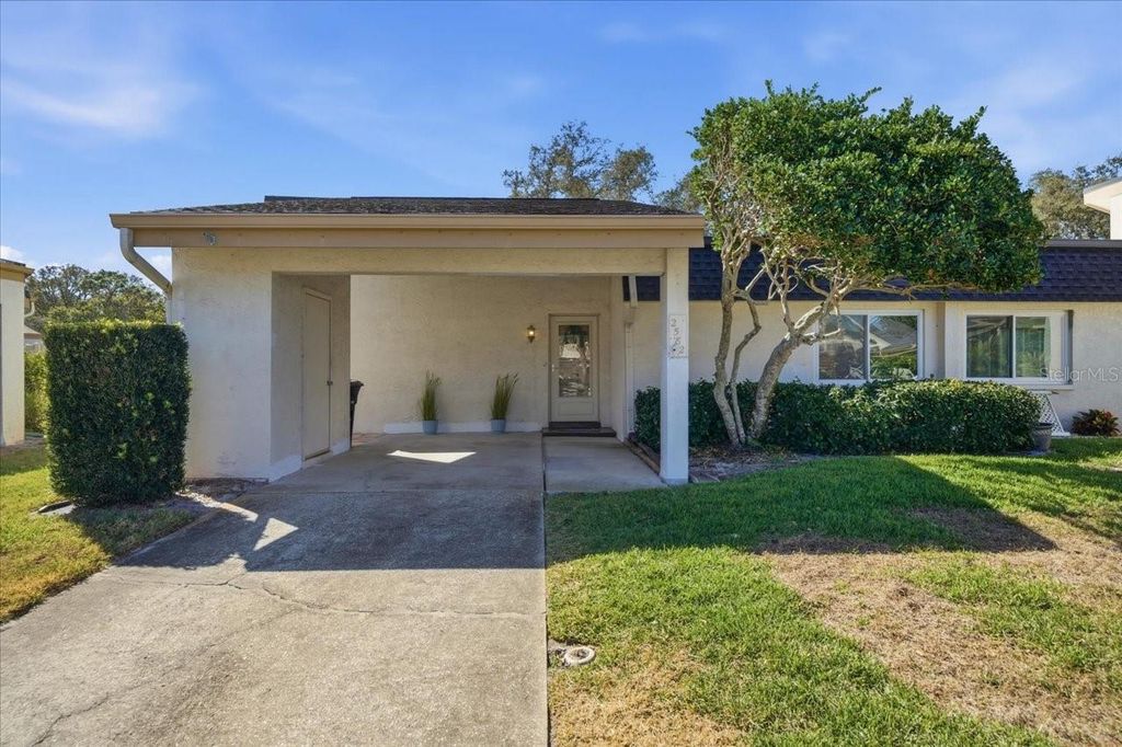 2582 FOREST RUN COURT 105A, Clearwater, FL 33761