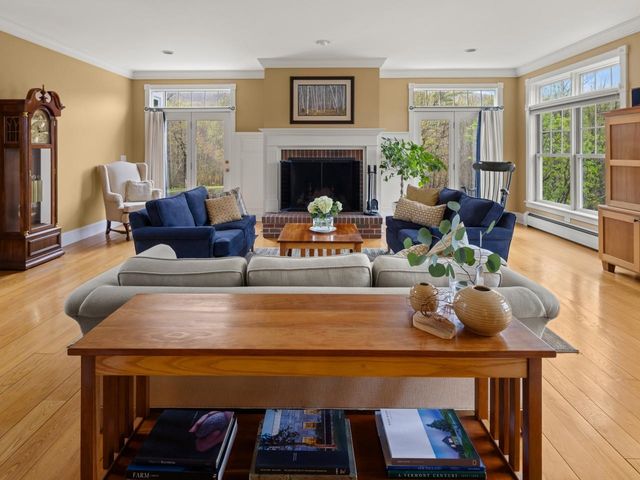 10 Hedgehog Hill, Underhill, VT 05489