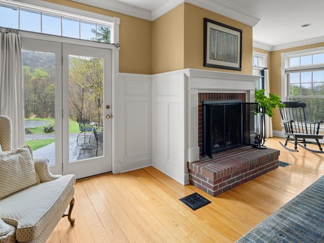 10 Hedgehog Hill, Underhill, VT 05489