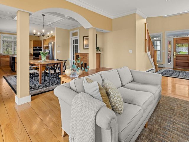 10 Hedgehog Hill, Underhill, VT 05489