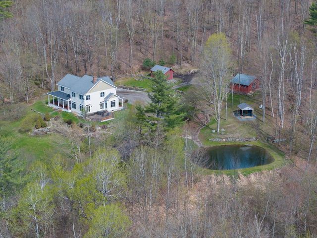10 Hedgehog Hill, Underhill, VT 05489