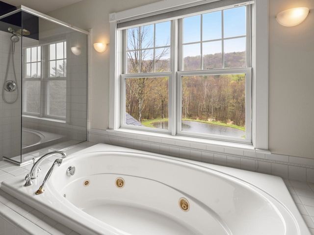 10 Hedgehog Hill, Underhill, VT 05489
