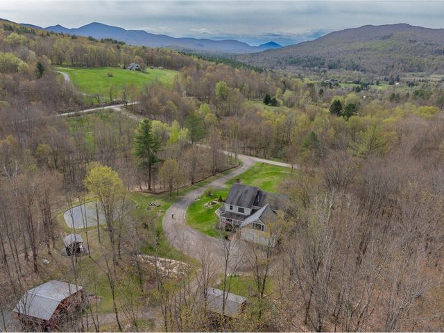 10 Hedgehog Hill, Underhill, VT 05489