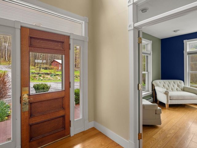 10 Hedgehog Hill, Underhill, VT 05489