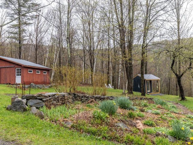 10 Hedgehog Hill, Underhill, VT 05489