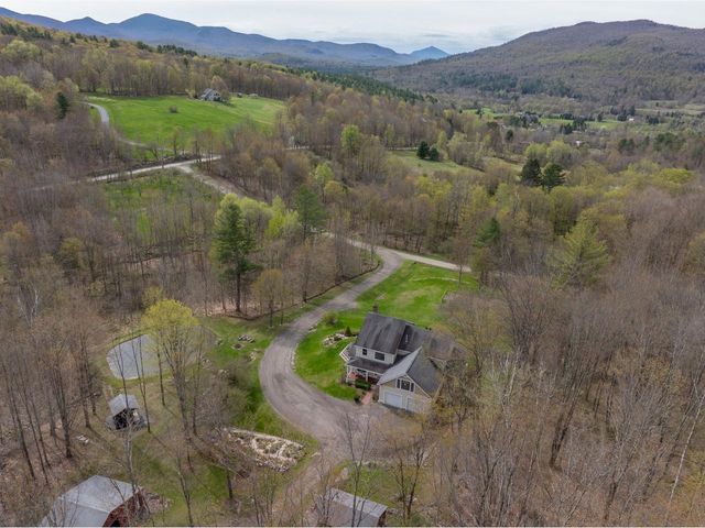 10 Hedgehog Hill, Underhill, VT 05489
