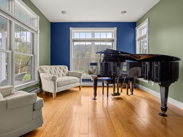 10 Hedgehog Hill, Underhill, VT 05489