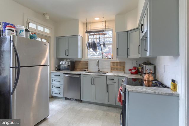 229 COCOA AVE, Hershey, PA 17033