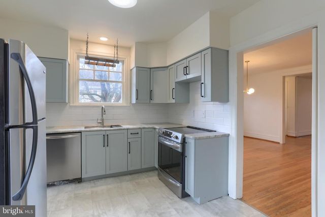 229 COCOA AVE, Hershey, PA 17033