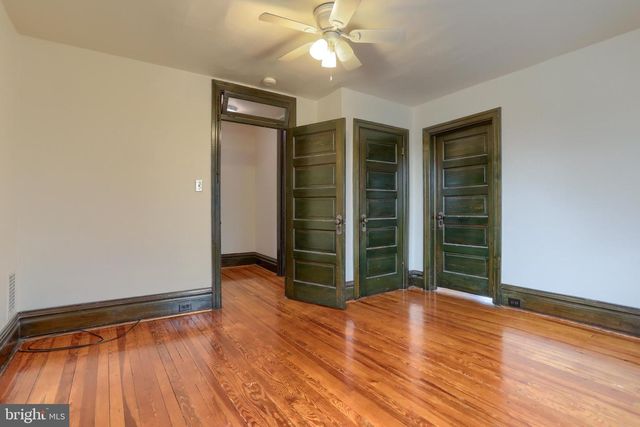 229 COCOA AVE, Hershey, PA 17033