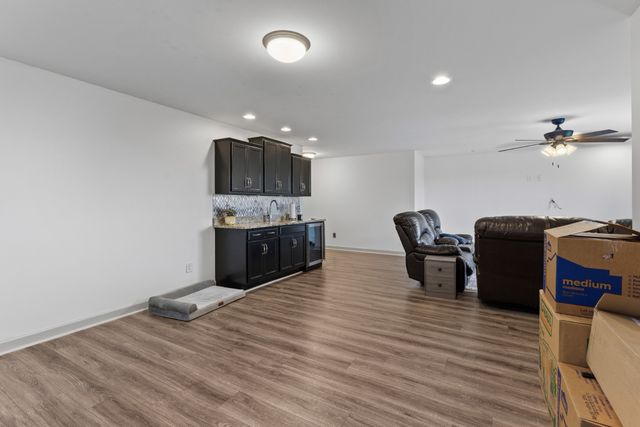 1007 Glasgow Ln, Greenbrier, TN 37073