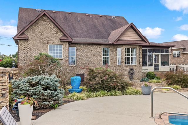 1007 Glasgow Ln, Greenbrier, TN 37073