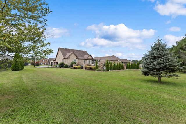1007 Glasgow Ln, Greenbrier, TN 37073