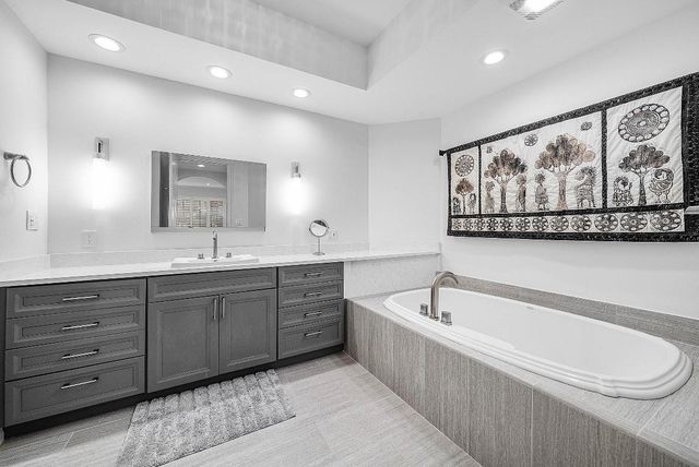 115 Palm Point Circle A, Palm Beach Gardens, FL 33418