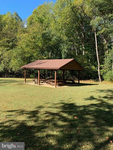 5405 MOLLYS GLN, Mineral, VA 23117