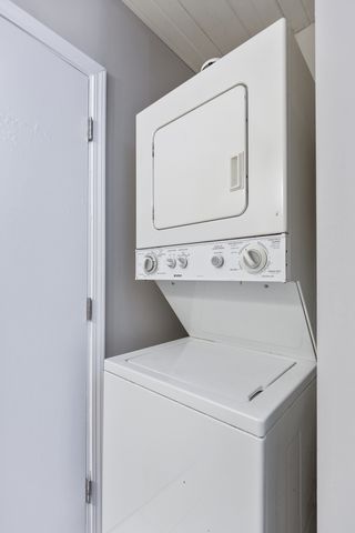 1444 Stonebridge Circle H3, Wheaton, IL 60189