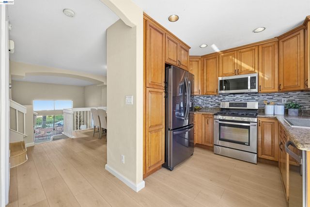 34271 Tan Bark Dr 151, Fremont, CA 94555