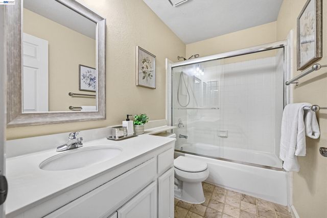34271 Tan Bark Dr 151, Fremont, CA 94555