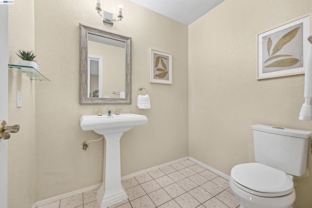 34271 Tan Bark Dr 151, Fremont, CA 94555